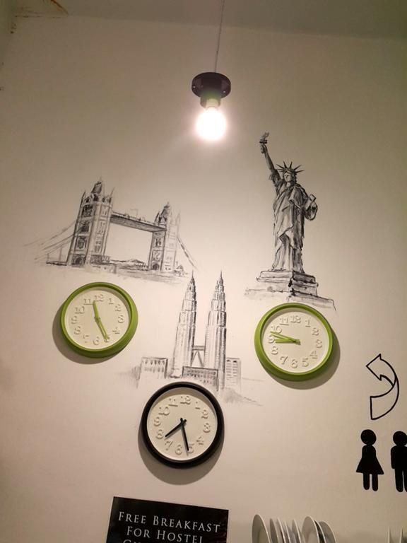 Pods The Backpackers Home & Cafe, Kuala Lumpur Zewnętrze zdjęcie