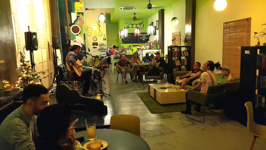 Pods The Backpackers Home & Cafe, Kuala Lumpur Zewnętrze zdjęcie