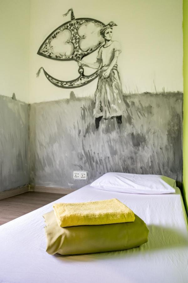 Pods The Backpackers Home & Cafe, Kuala Lumpur Zewnętrze zdjęcie