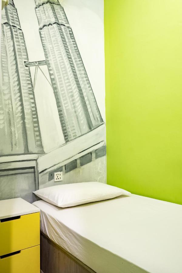 Pods The Backpackers Home & Cafe, Kuala Lumpur Zewnętrze zdjęcie